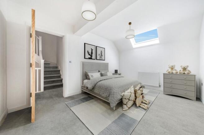 5 bed Detached for sale Image 10