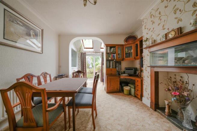 3 bed Semi-Detached for sale Image 6