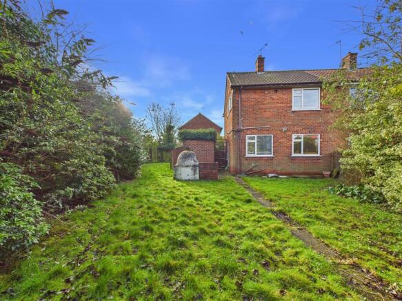 2 bed Semi-Detached for sale Image 9