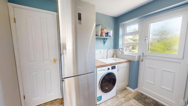 4 bed Detached for sale Image 7