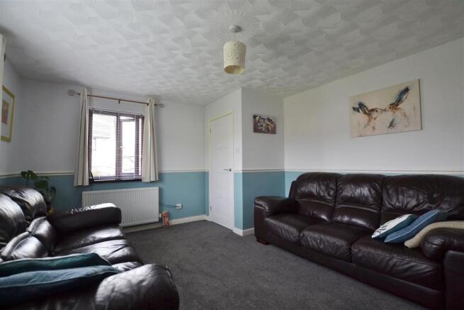 living room...JPG