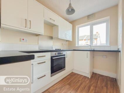 2 bedroom terraced house in Waverney Close, Taunton