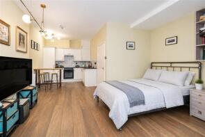 Flat 1, 138, Sinclair Road, London W14 0NL