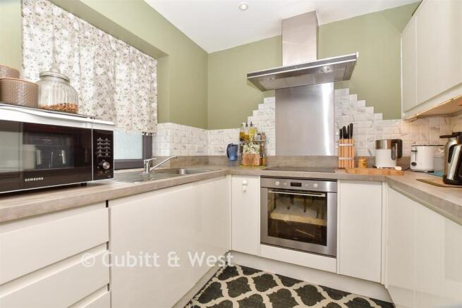 Lounge / Kitchen