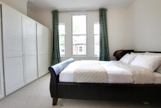 3 bed Semi-Detached for sale Image 11