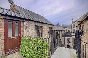 1, Easterbys Yard, Flowergate, Whitby YO21 3BF