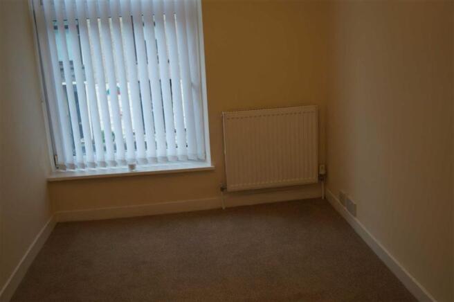 BEDROOM 2 (FRONT)