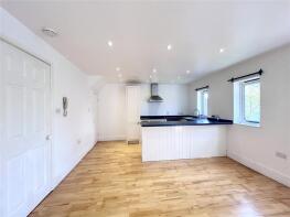 1, Springfield Gardens, Springfield Road, Cashes Green, Stroud GL5 4UZ