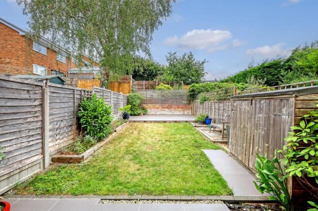 GARDEN 2.jpg