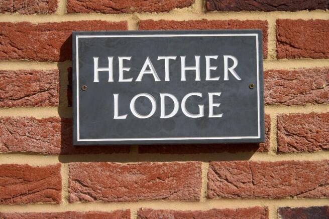 HEATHER LODGE