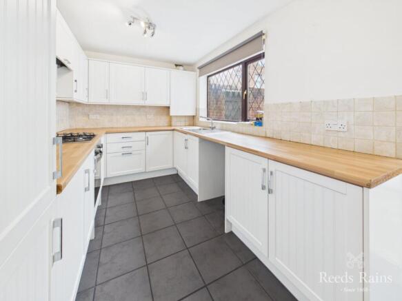 3 bed Terraced for sale Image 4