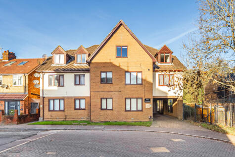 The Acorns, Wynchlands Crescent, St. Albans, Hertfordshire, AL4