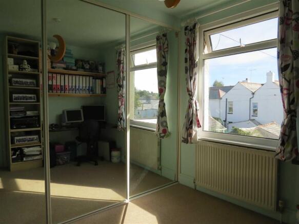 Bedroom: