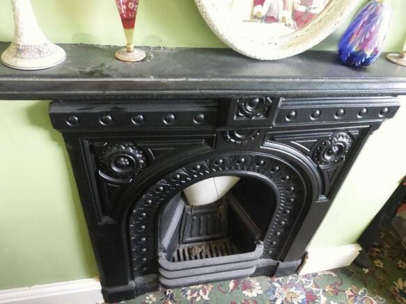 Fireplace Bedr...