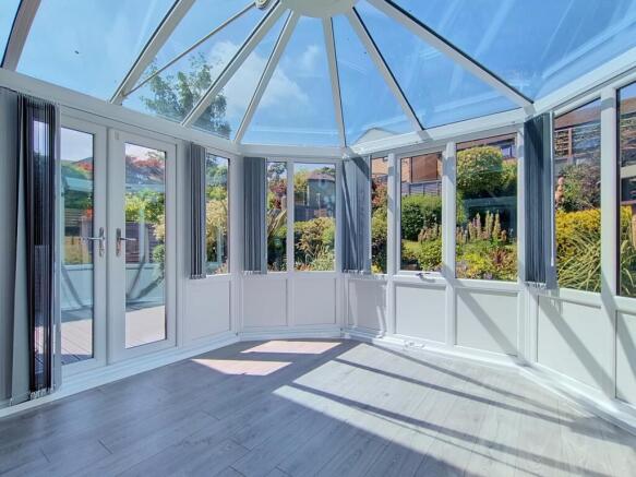 4 bed Detached for sale Image 5
