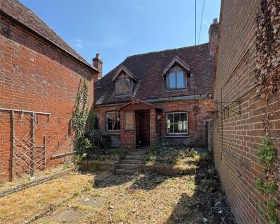 High Street, Twyford