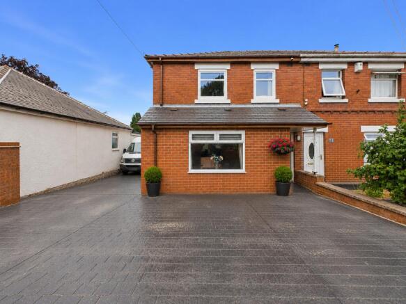 5 bed Semi-Detached for sale in rotherham