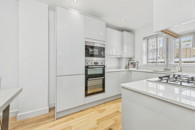 3 bed End of Terrace for sale Image 4