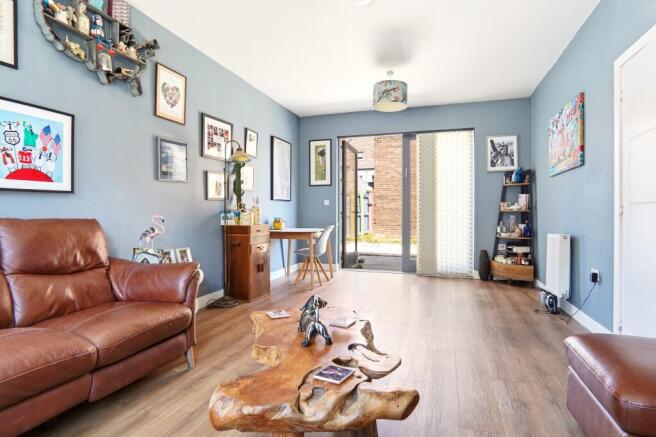 3 bed Semi-Detached for sale Image 4