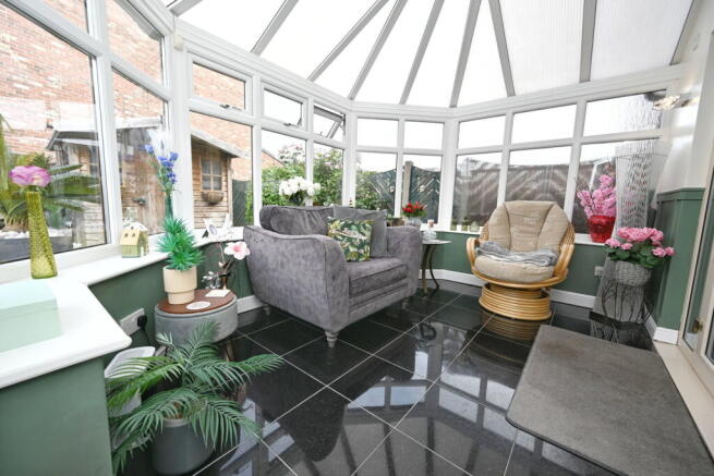 3 bed Semi-Detached for sale Image 8