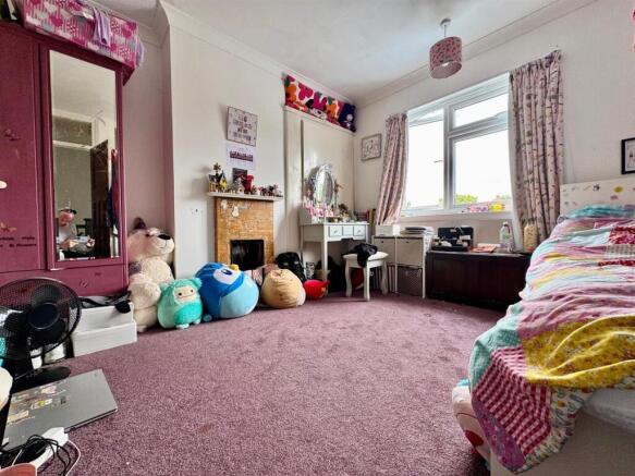 Bedroom 2.jpg
