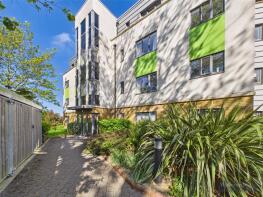 Flat 3, 2, Hythe Road, Surbiton KT6 6BQ