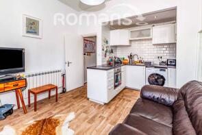 Flat 2, 12, St Lukes Road, Maidenhead SL6 7AN