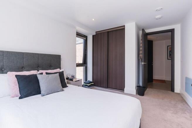 2 bed Apartment for sale Image 12