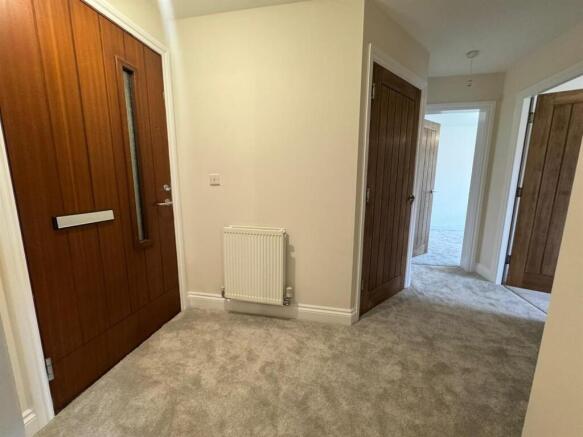 2 bed Apartment for sale Image 11