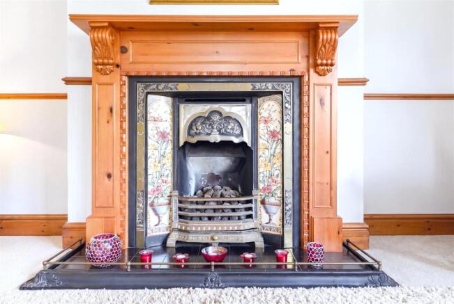 4 bed Detached for sale Image 8