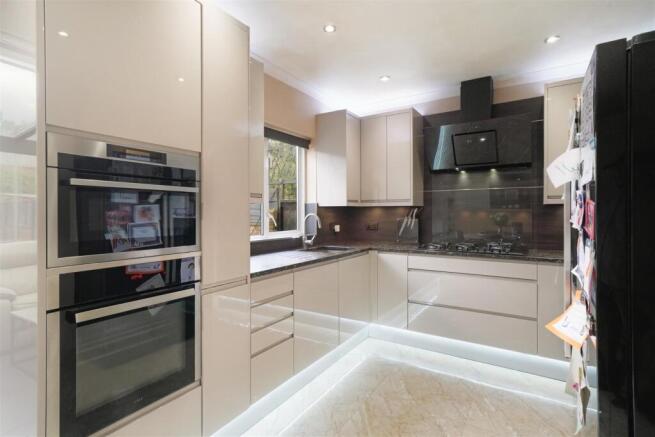 87 Tavistock Avenue, Perivale - xPLiXA92p0TVRhskn9