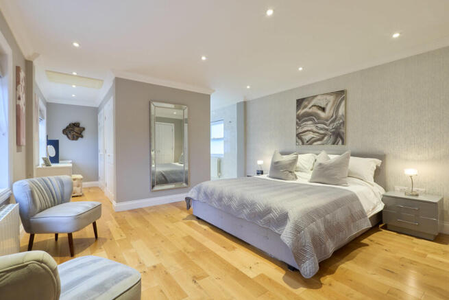 23 Worlington Roa...