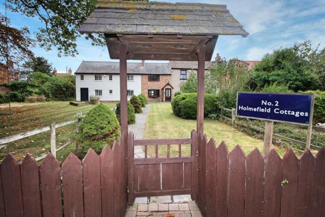 2 bedroom terraced house for sale in North Street, Sturton-Le-Steeple, DN22