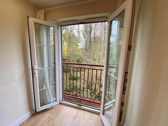 Juliette Balcony