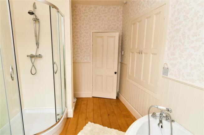 HOUSE BATHROOM