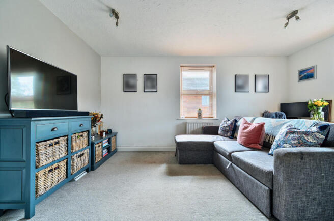 1282425-12-6825db...