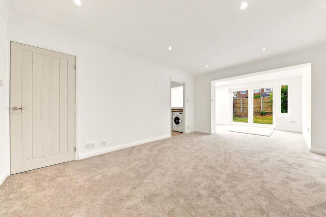 2 bed Semi-Detached Bungalow for sale Image 7