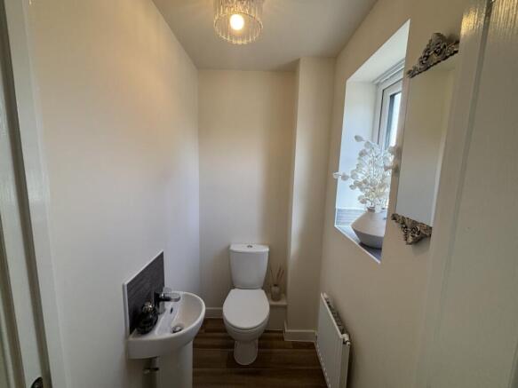 3 bed Detached for sale Image 9