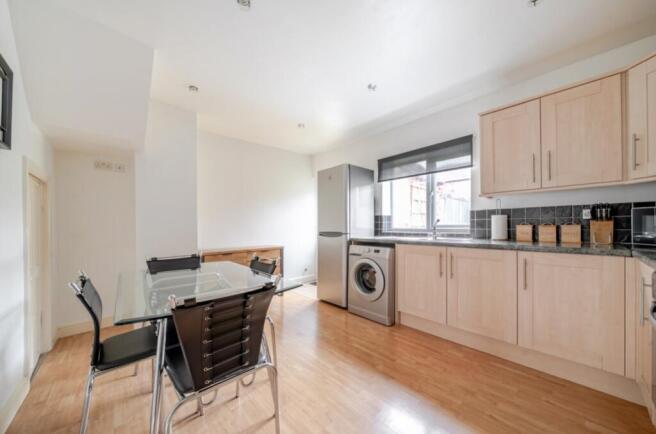 1409694-5-698c679862cbe