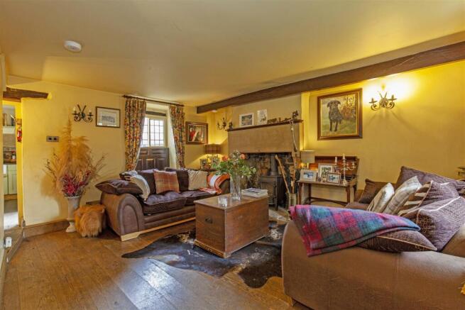 Reception Room-1.jpg