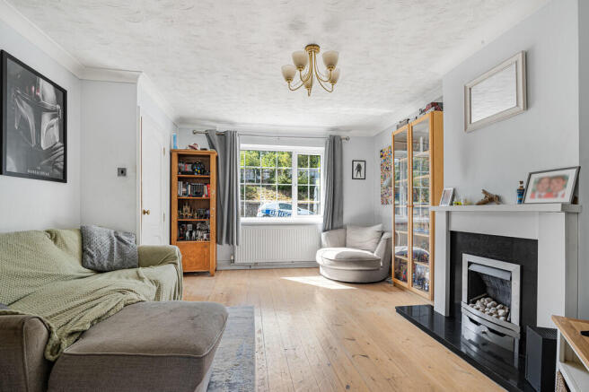 Living room (2)