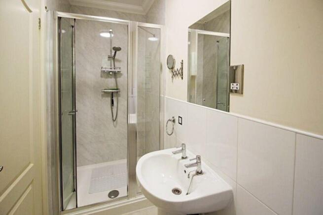 En-Suite (2)