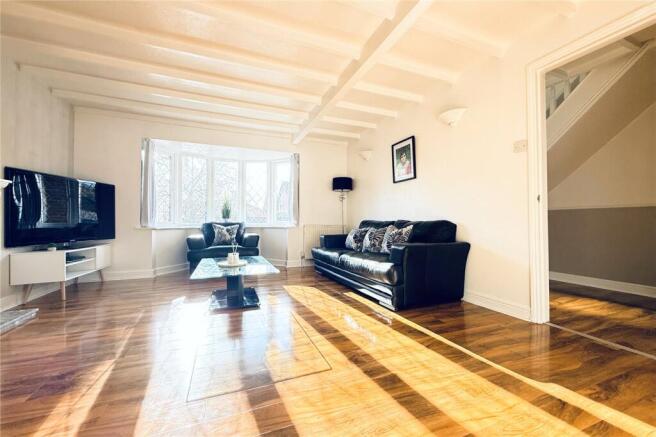 Living Room Photo2