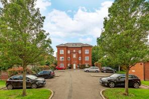 11, 29 Artemis Place, Sutherland Grove, London SW18 5PT