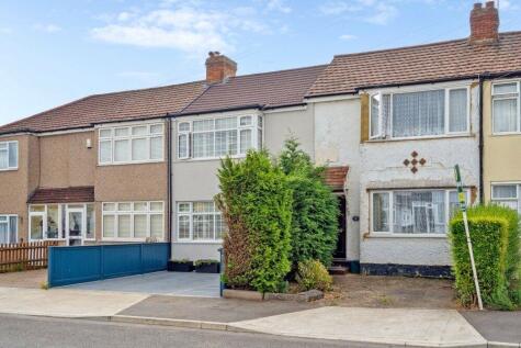 Oakleigh Road, Hillingdon, UB10