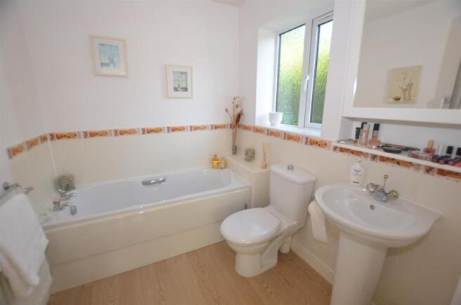 Bathroom/En Suite