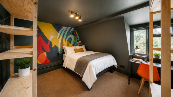 Room 16