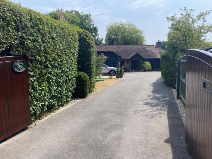 Holt Lane, Holt, Wimborne, BH21 7DQ