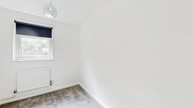 3 bed Semi-Detached to rent Image 12