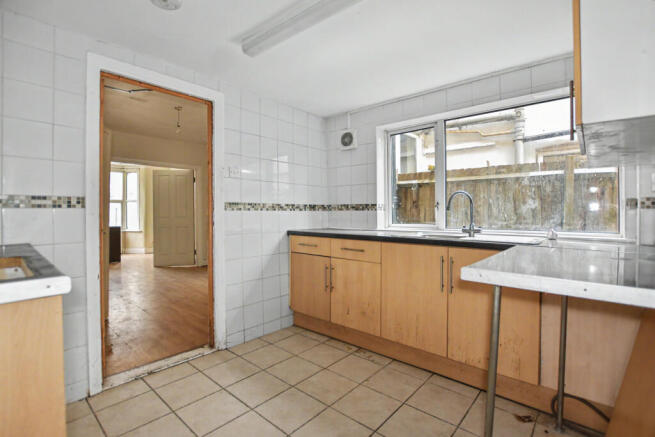 6 Claytonville Terrace, Crabtree, Manorway, North Belvedere, Kent, DA17 6AQ